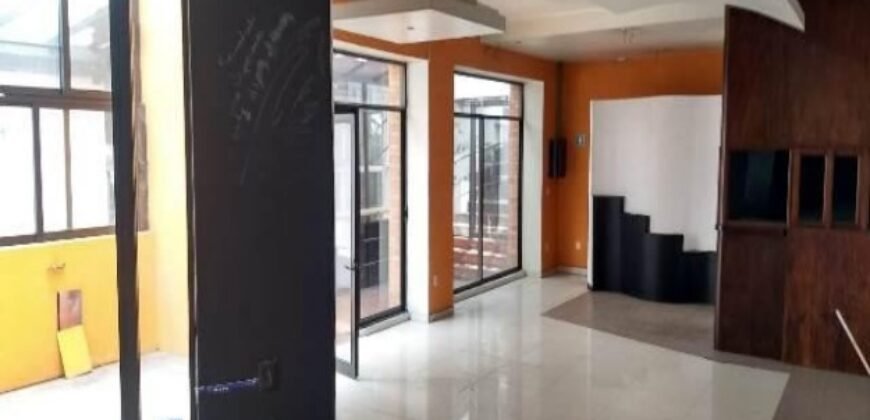 Local 173 m2 – La Finca de Adobe