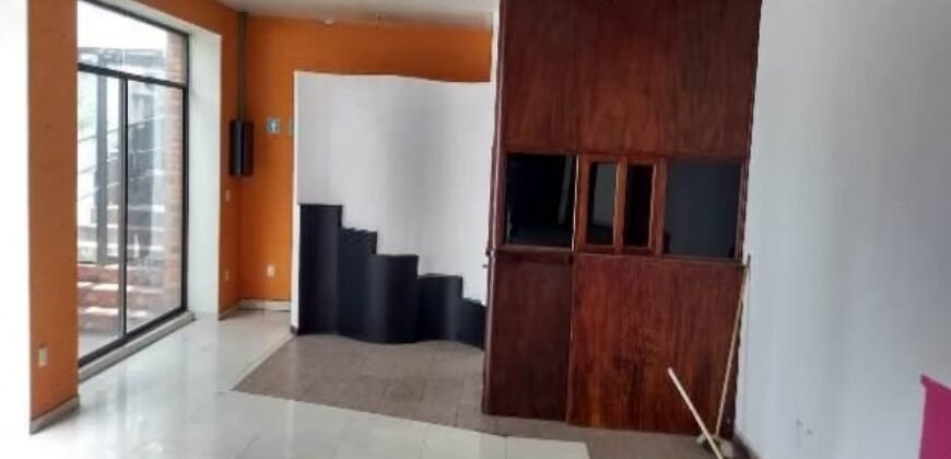 Local 173 m2 – La Finca de Adobe