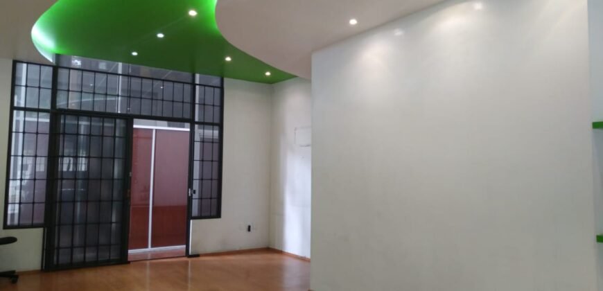 Local 40 m2 – La Finca de Adobe