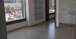 Local 28 – Plaza Península