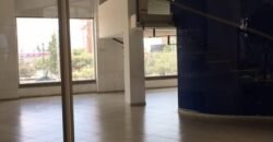 Local 28 – Plaza Península